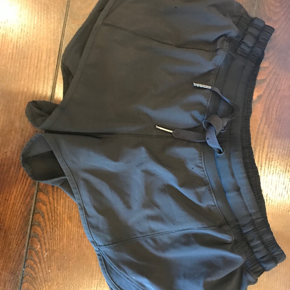 Lululemon hottie hot shorts